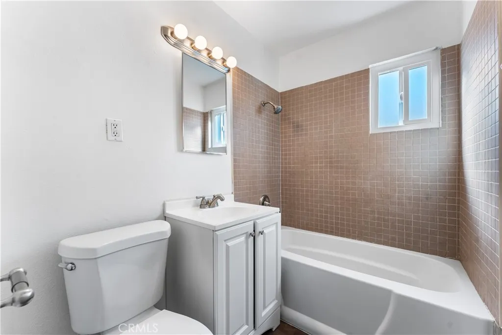 Additional image 34 of 45581 6th Street E, Lancaster, CA 93535