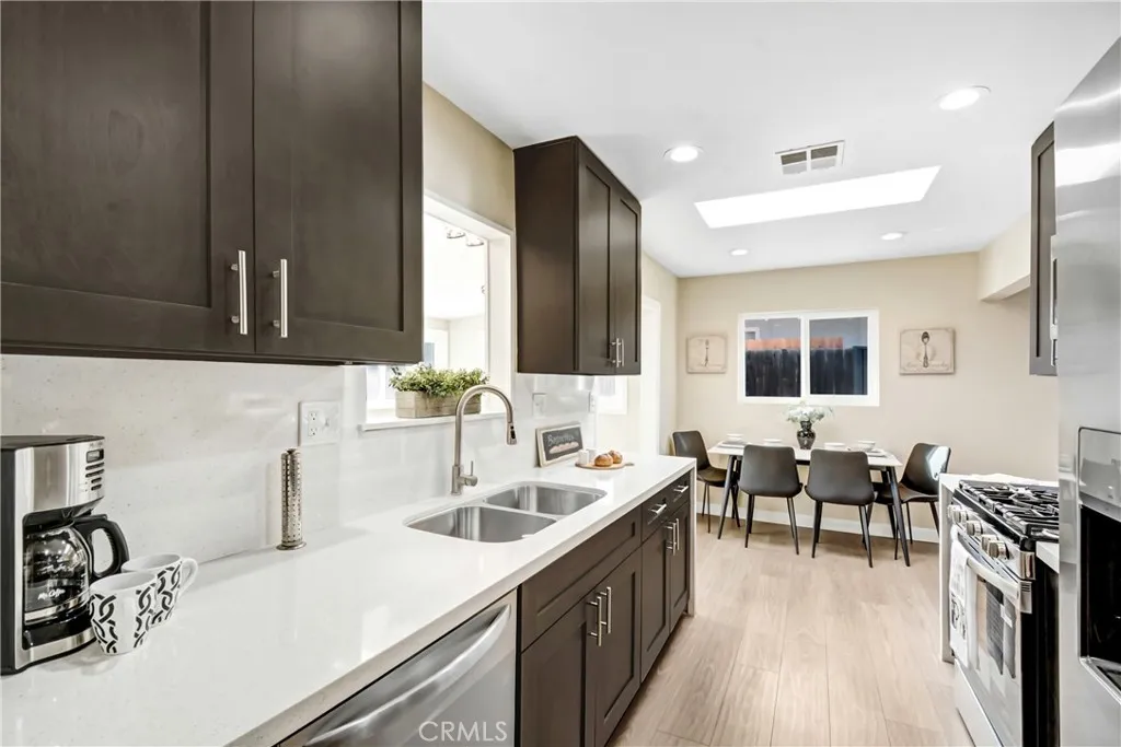 Additional image 10 of 946 W Kendall St, Corona, CA 92882