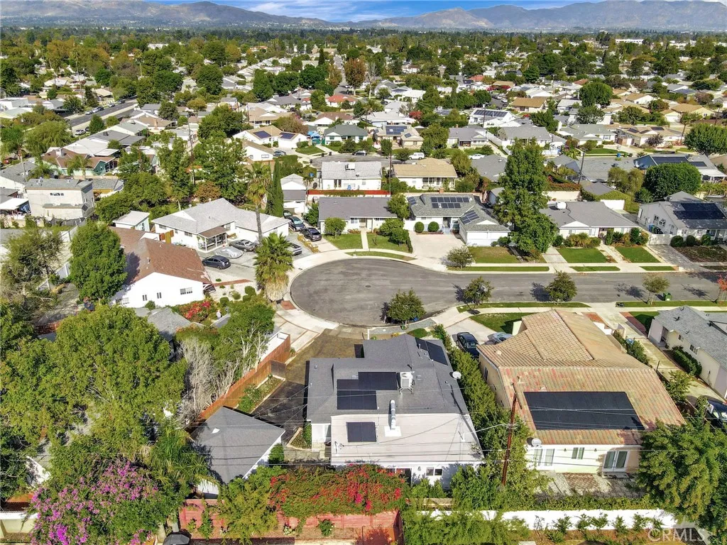 Additional image 92 of 17232 Elkwood St, Lake Balboa, CA 91406