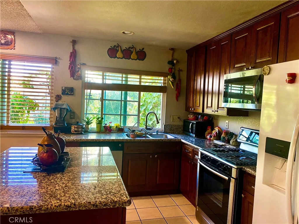 Additional image 18 of 1949 S Palm Place, Ontario, CA 91762