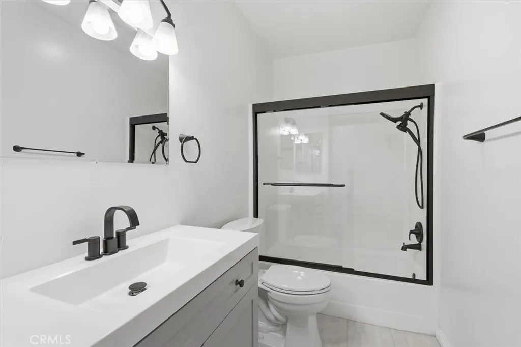 Additional image 45 of 1036 Magnolia Ave Unit 207, Gardena, CA 90247