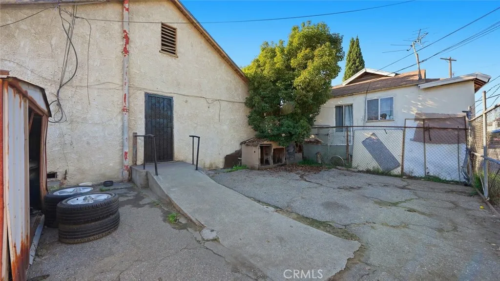 Additional image 9 of 1523 E Vernon Ave, Los Angeles, CA 90011