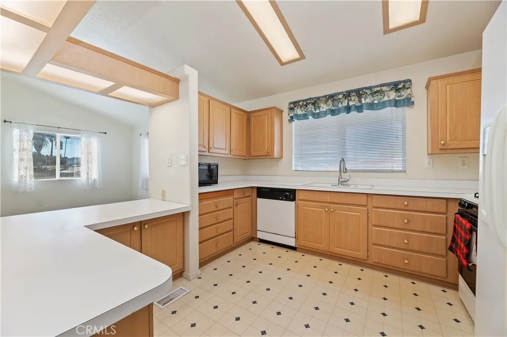 Additional image 55 of 1536 S State St Unit 213, Hemet, CA 92543