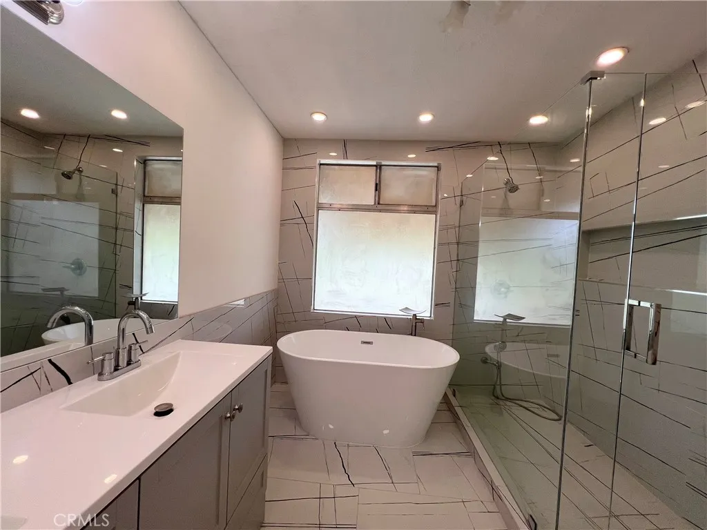 Additional image 81 of 33761 Leon Rd, Winchester, CA 92596