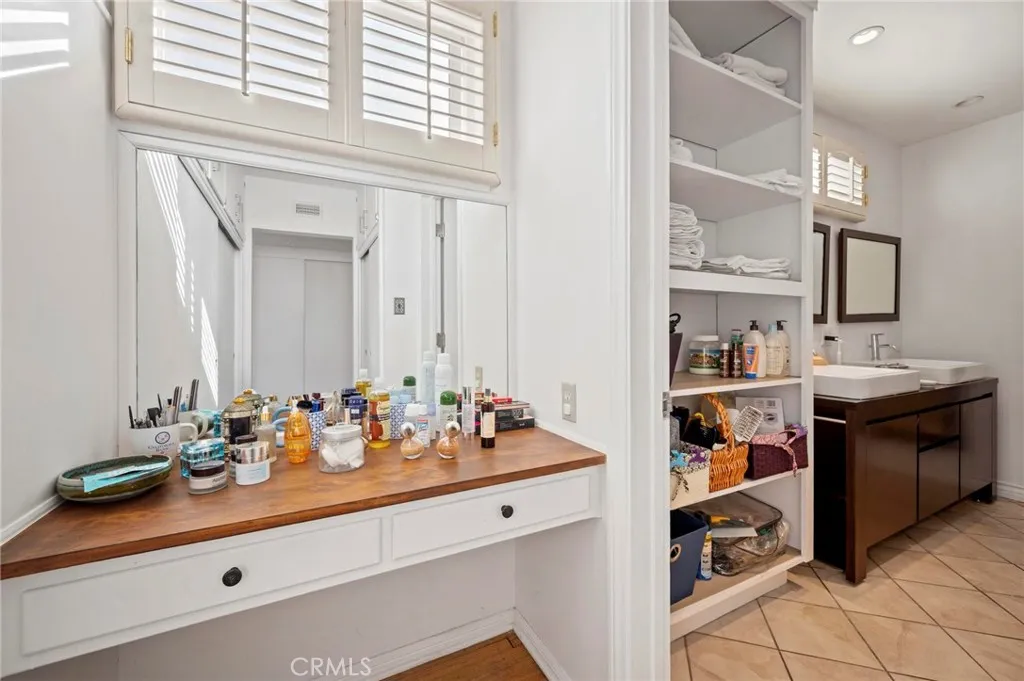 Additional image 60 of 5212 Reynier Avenue, Los Angeles, CA 90056