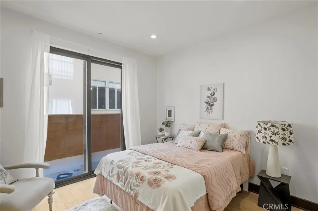 Additional image 43 of 10523 Ashton Unit 101, Los Angeles, CA 90024