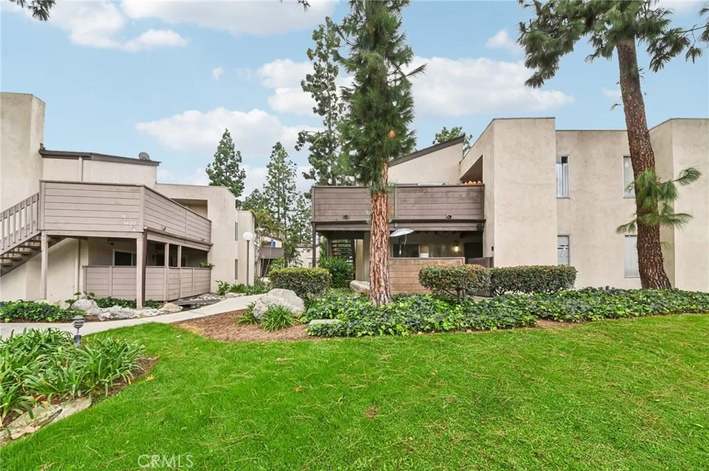 Additional image 4 of 1430 Cabrillo Park Unit B, Santa Ana, CA 92701