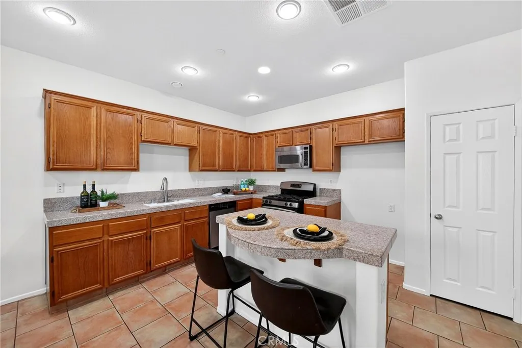 Additional image 10 of 11515 Bridgecourt Dr, Riverside, CA 92505