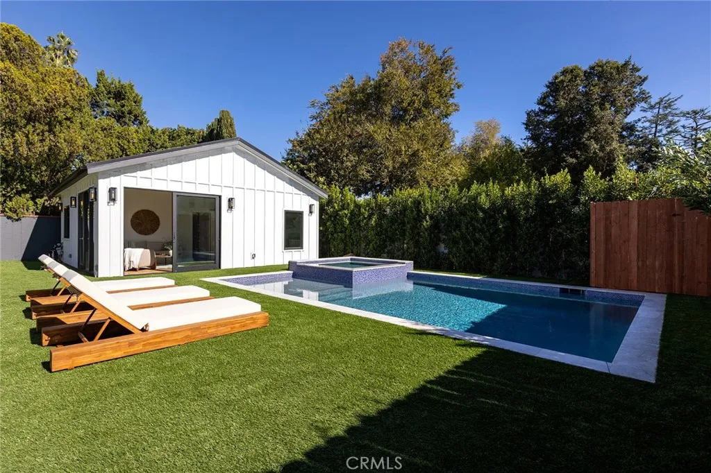 Additional image 123 of 5750 Stansbury Avenue, Sherman Oaks, CA 91401