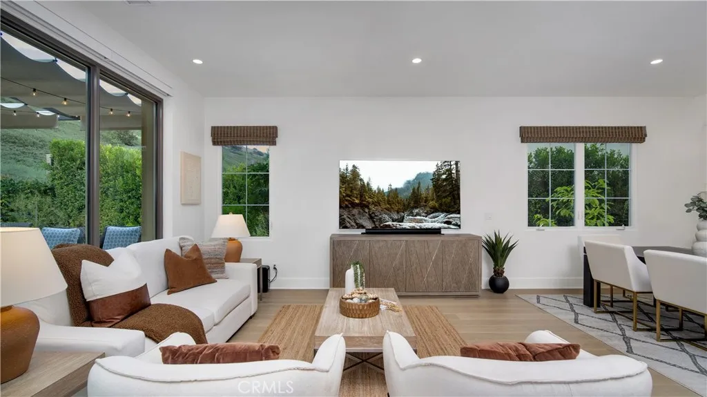 Additional image 11 of 343 Paradiso, Irvine, CA 92602