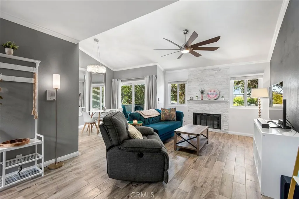 Additional image 3 of 6458 Twin Circle Lane 3, Simi Valley, CA 93063