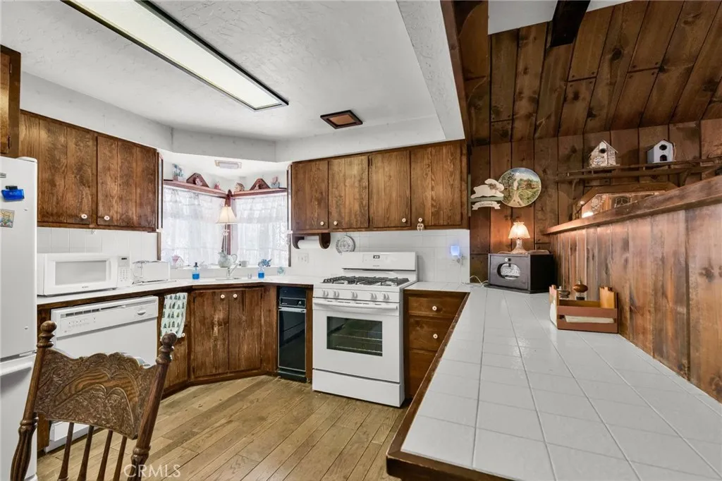 Additional image 52 of 23023 Oak Lane, Crestline, CA 92325