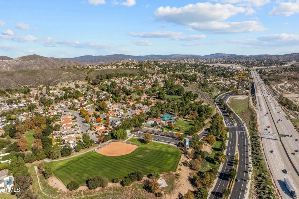 Additional image 88 of 16833 Nearview Dr, Canyon Country, CA 91387