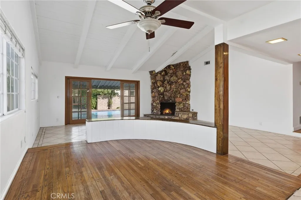 Additional image 46 of 22727 Collins, Woodland Hills, CA 91367