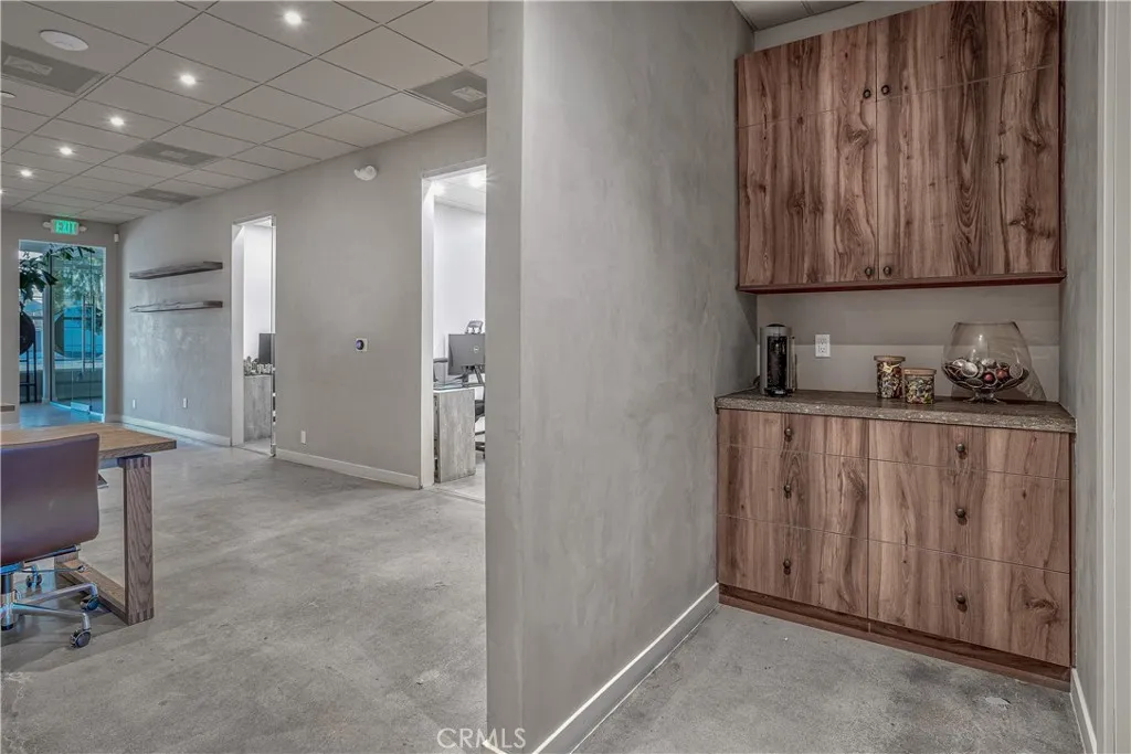 Additional image 31 of 2921 W Burbank Blvd, Burbank, CA 91505