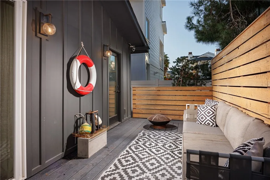 Additional image 8 of 122 E Bay Avenue, Newport Beach, CA 92661