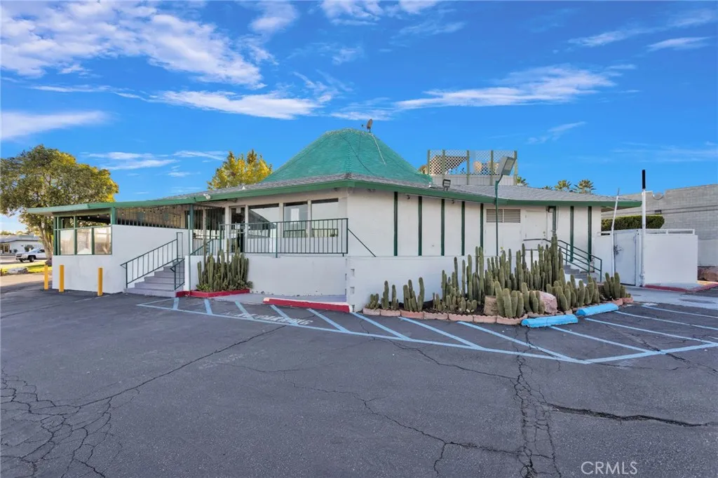 Additional image 48 of 14096 Green Tree Boulevard, Victorville, CA 92395