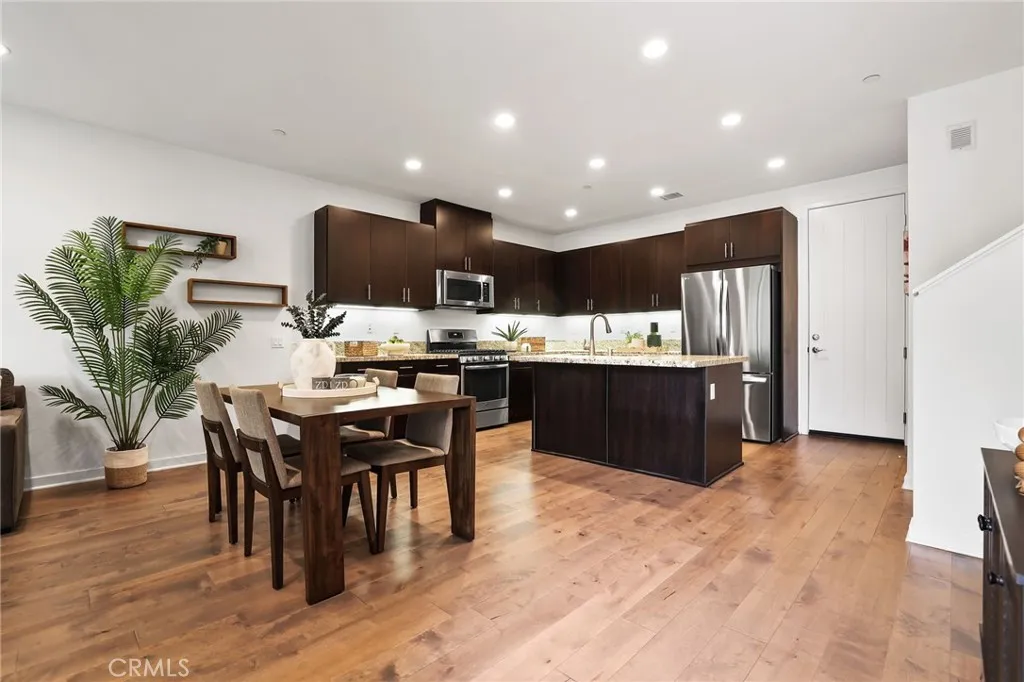 Additional image 48 of 53 Savannah, Lake Forest, CA 92630