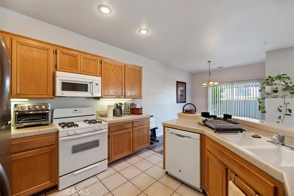 Additional image 65 of 7686 Calle Hacienda, Highland, CA 92346