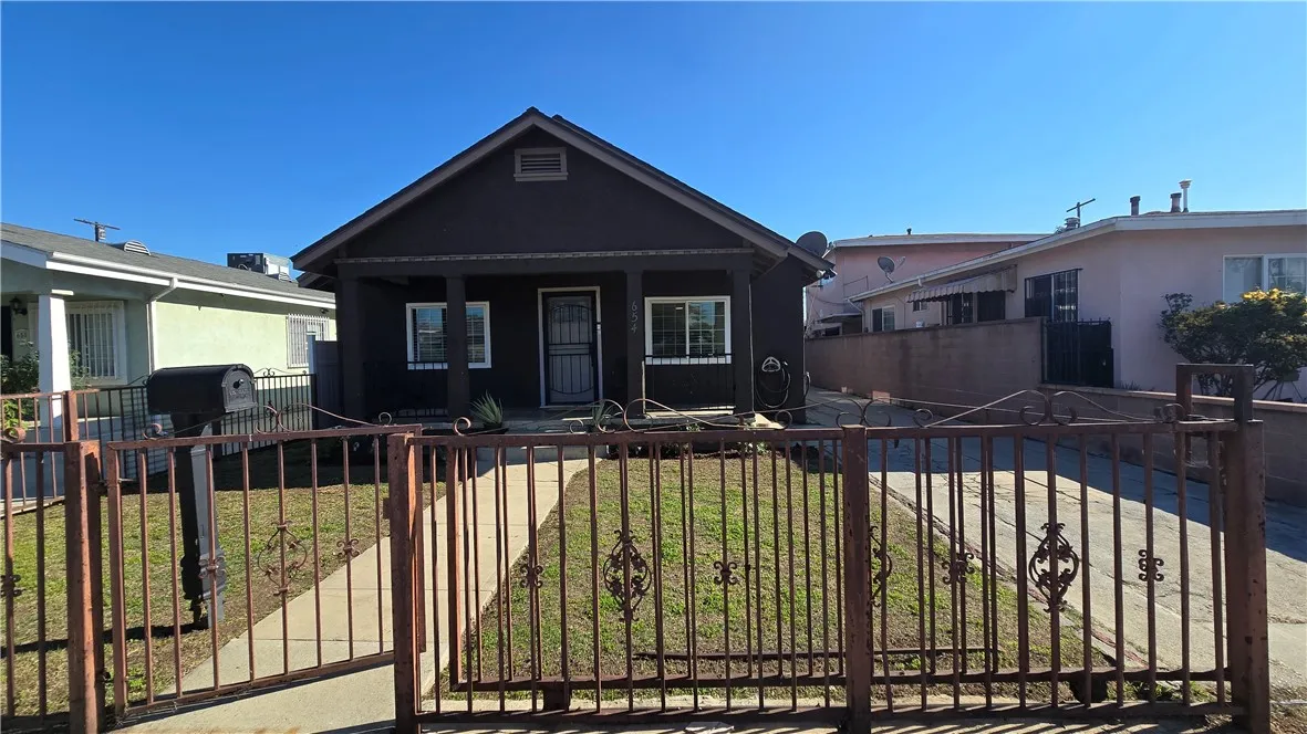 Additional image 18 of 654 Oakford Dr, Los Angeles, CA 90022