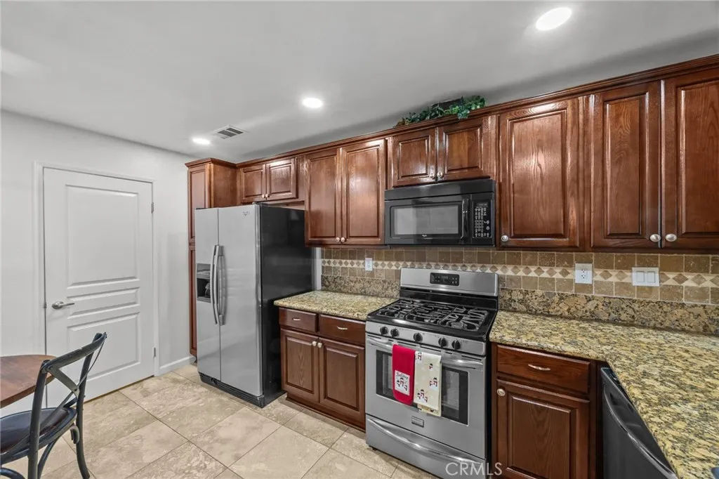 Additional image 18 of 2261 Indigo Hills Drive Unit 3, Corona, CA 92879