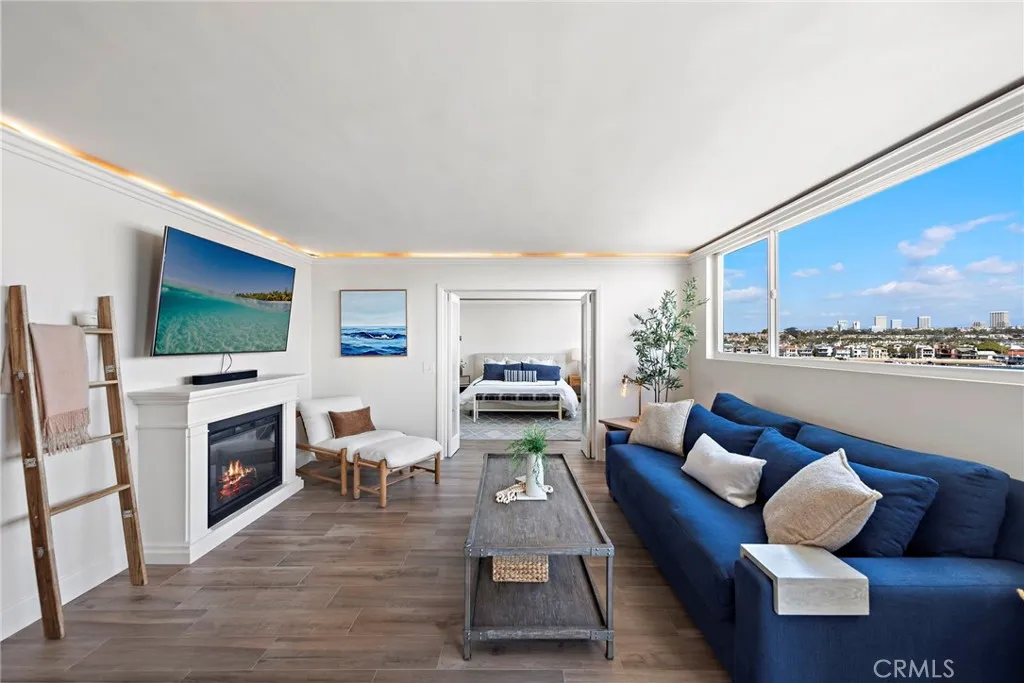 Additional image 32 of 310 Fernando Street Unit 303, Newport Beach, CA 92661