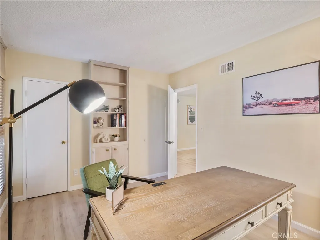Additional image 90 of 15354 Runnymede Street, Van Nuys, CA 91406