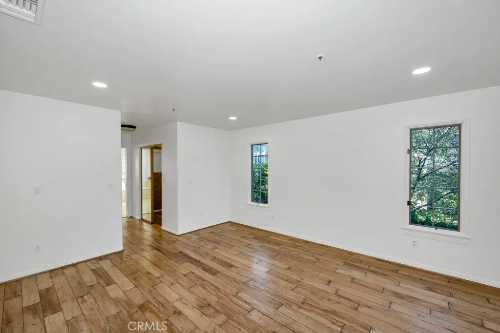 Additional image 83 of 217 N Lima St, Sierra Madre, CA 91024