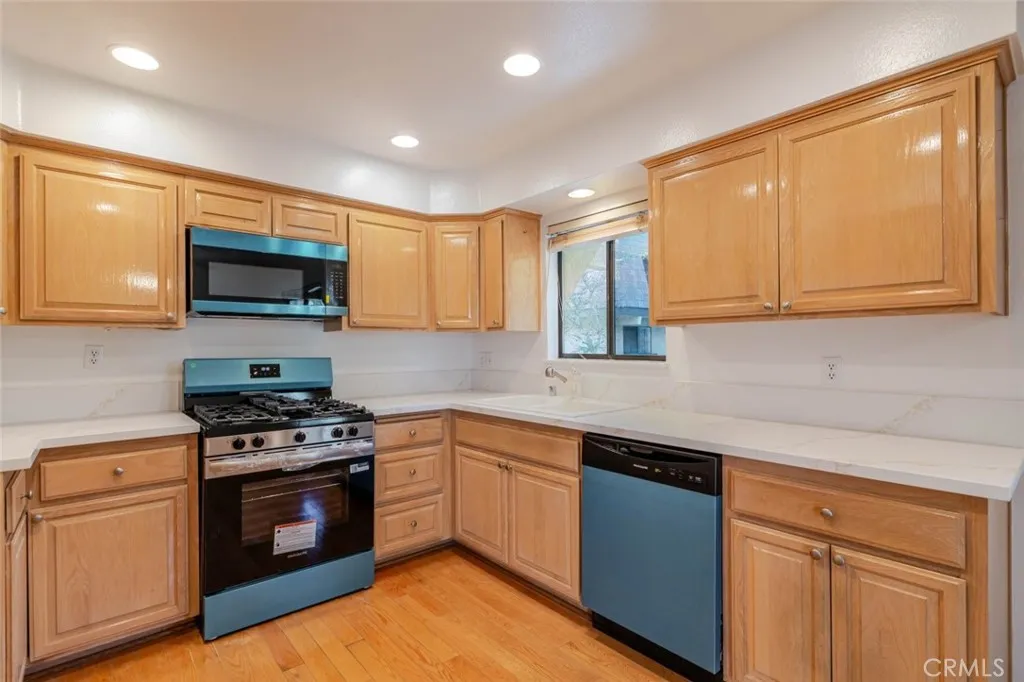 Additional image 15 of 9000 Vanalden Avenue Unit 117, Northridge, CA 91324