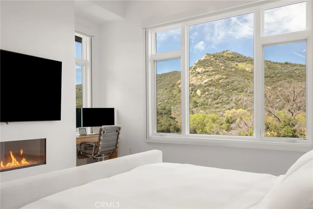 Additional image 92 of 2775 Calbourne Ln, Lake Sherwood, CA 91361