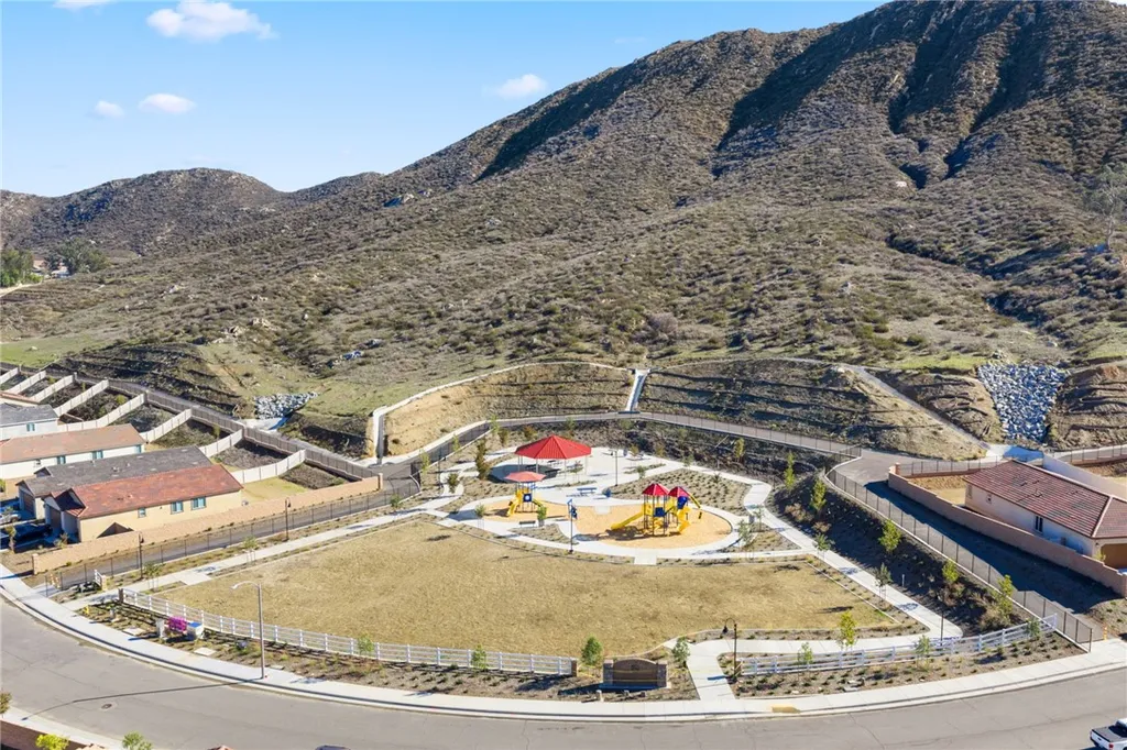 Additional image 54 of 29644 Bonneville Court, Winchester, CA 92596