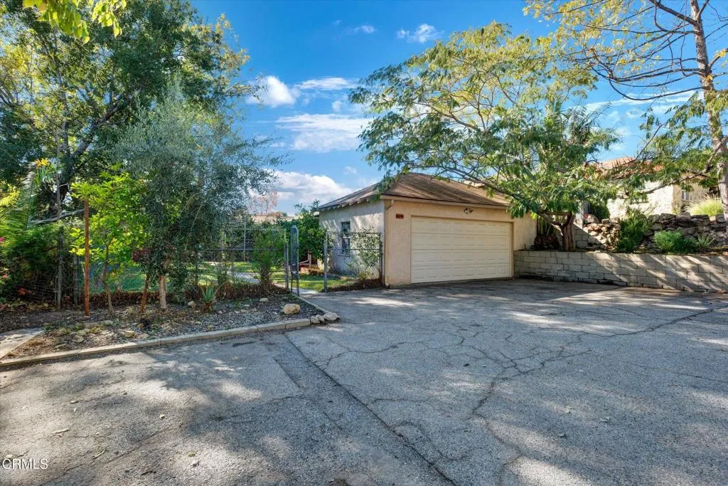 Additional image 52 of 3942 Los Olivos Lane, Glendale, CA 91214