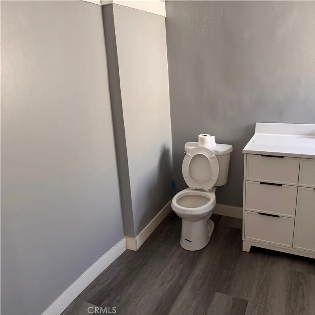 Additional image 6 of 1746 W 38th Place, Los Angeles, CA 90062