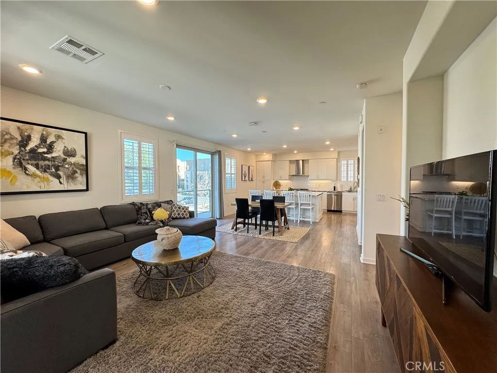 Additional image 50 of 129 Cadence, Irvine, CA 92618