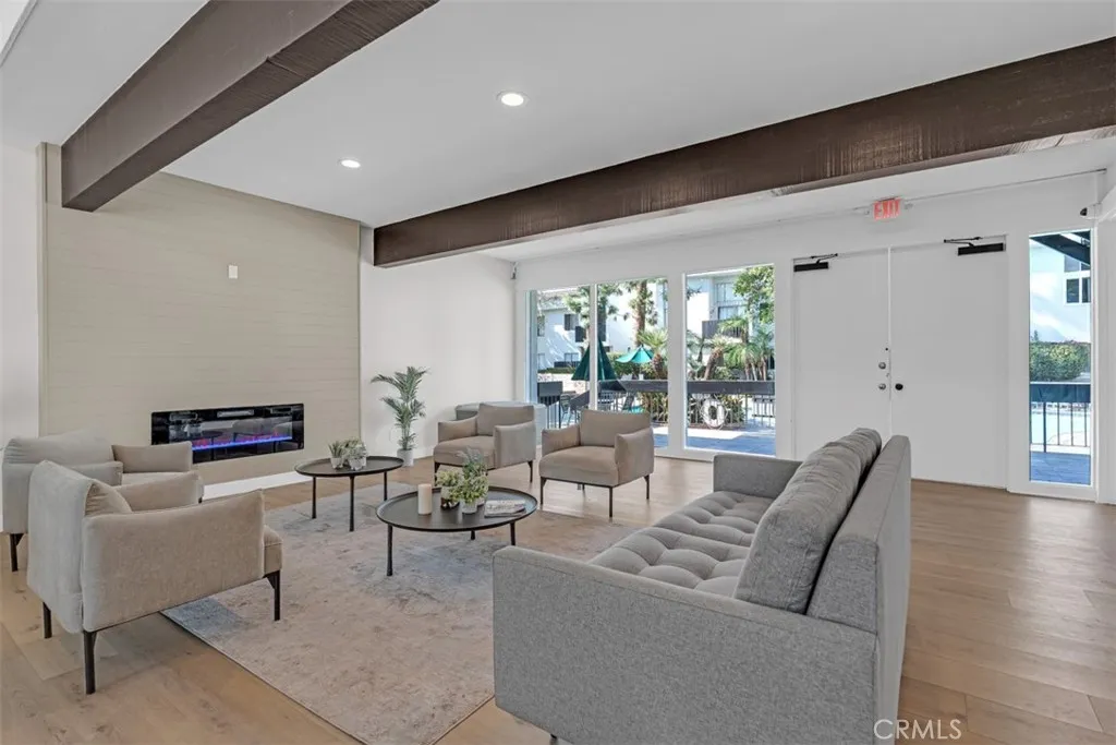 Additional image 40 of 18645 Hatteras Street Unit 230, Tarzana, CA 91356