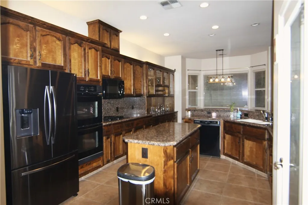 Additional image 9 of 9905 Lightner Way, Bakersfield, CA 93311