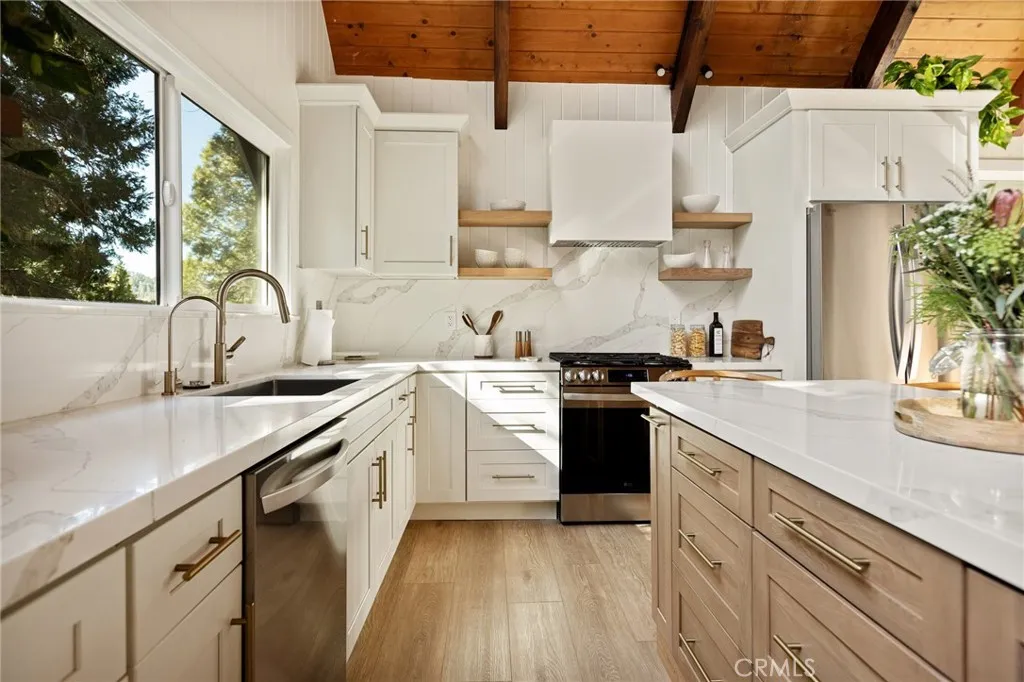 Additional image 14 of 300 Pioneer Rd, Lake Arrowhead, CA 92352