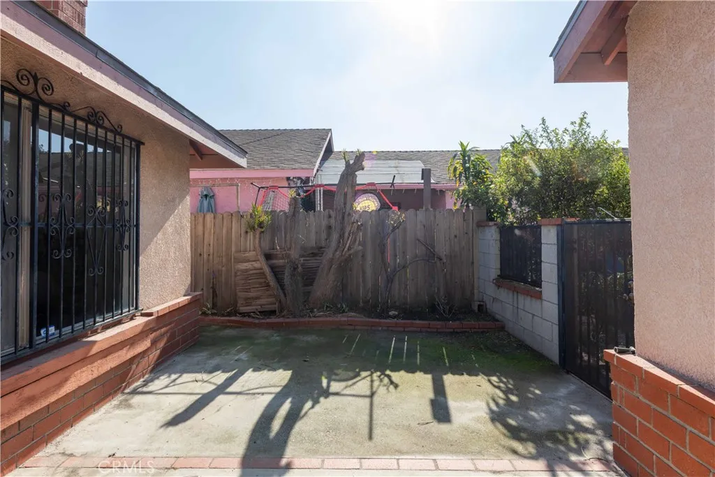 Additional image 46 of 2346 Hayes Avenue, Long Beach, CA 90810