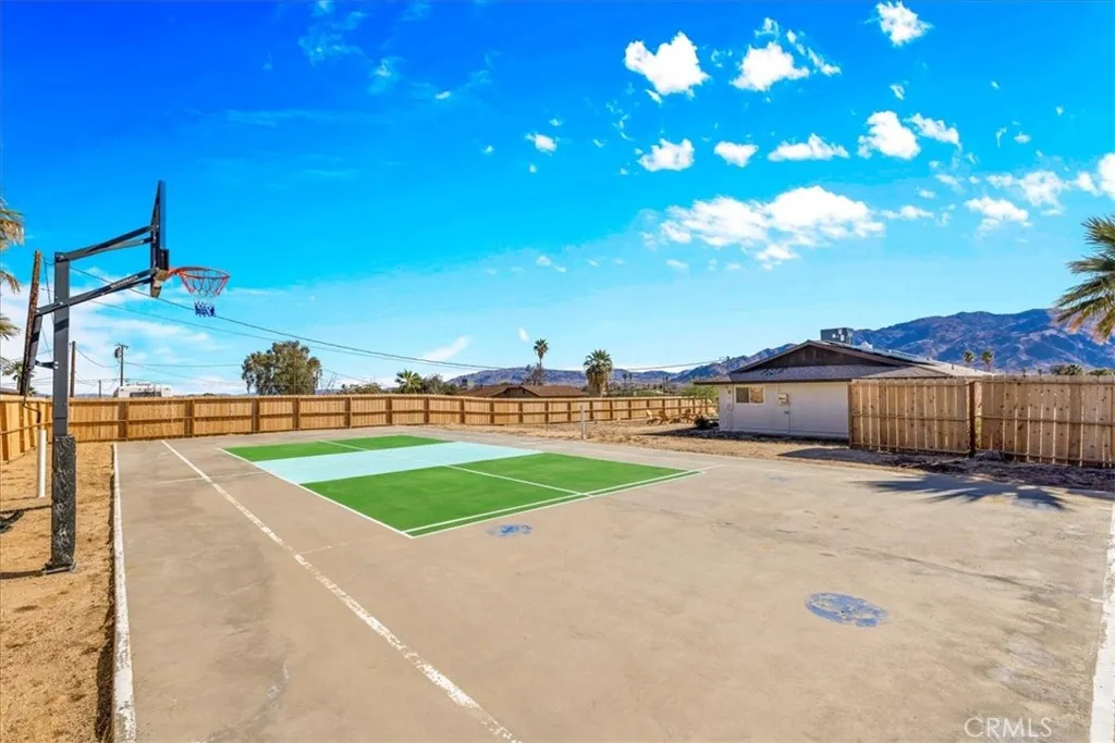 Additional image 36 of 5837 La Luna Avenue, 29 Palms, CA 92277