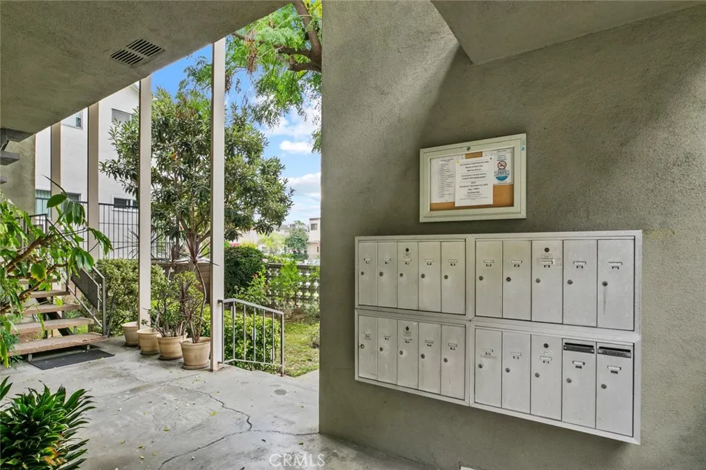 Additional image 39 of 587 South St Unit 18, Glendale, CA 91202