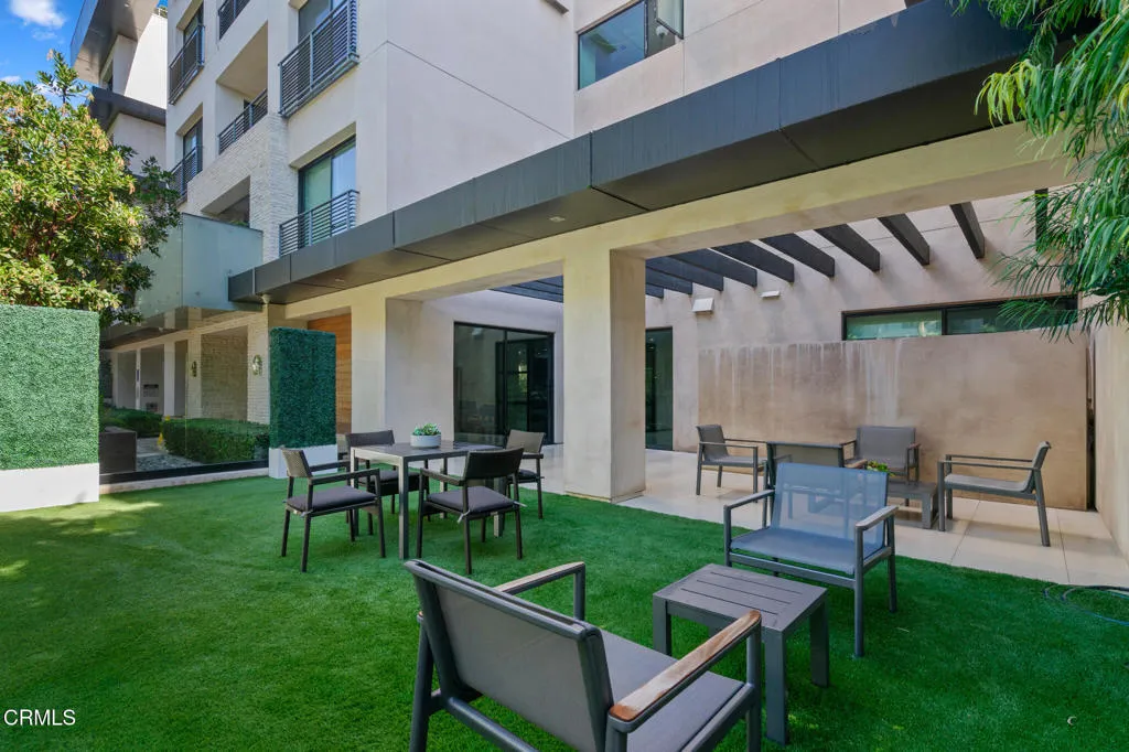 Additional image 34 of 432 N Oakhurst Drive Unit 104, Beverly Hills, CA 90210