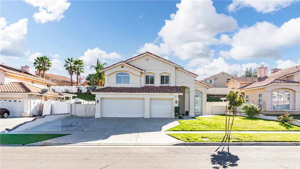 Additional image 2 of 680 Avenida Terrazo, Corona, CA 92882