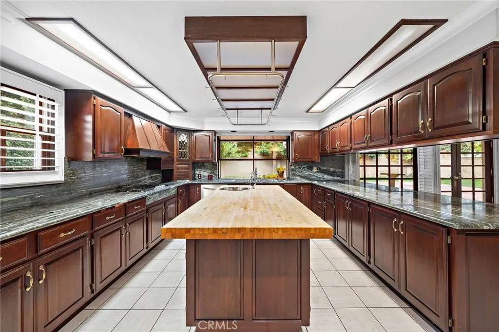 Additional image 12 of 1851 Pitcairn Dr, Costa Mesa, CA 92626