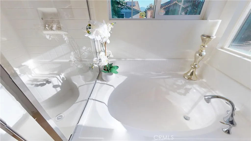 Additional image 32 of 28620 Vista Del Rio, Valencia, CA 91354