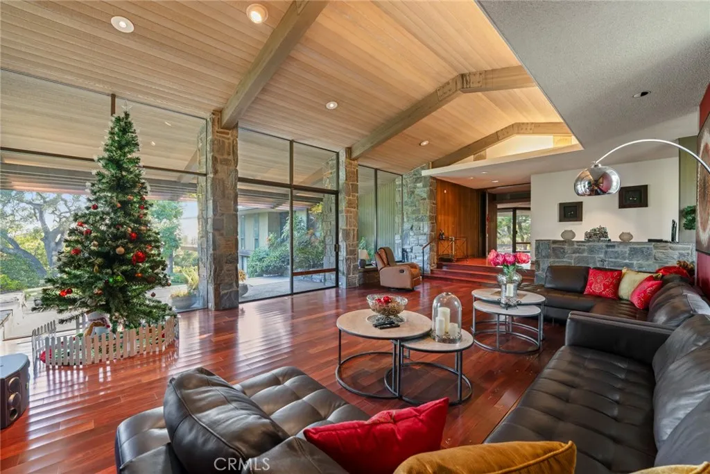 Additional image 118 of 1458 Hillcrest, Pasadena, CA 91106