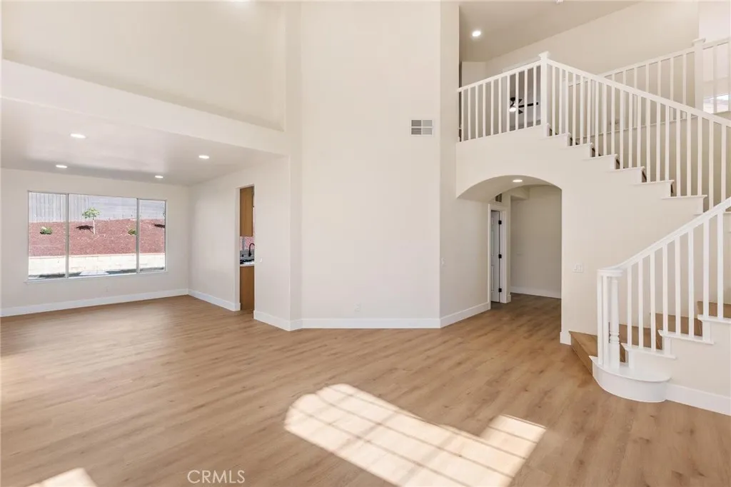 Additional image 7 of 1015 E Deerfield St, Ontario, CA 91761