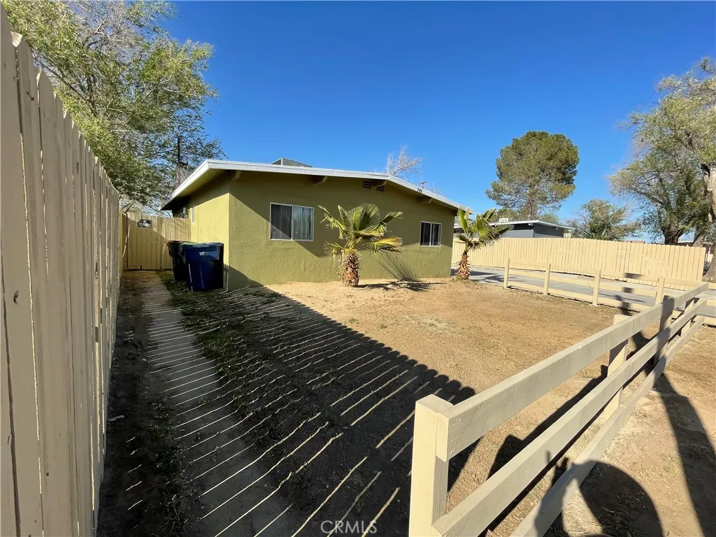 Additional image 4 of 719 W Avenue H13, Lancaster, CA 93534