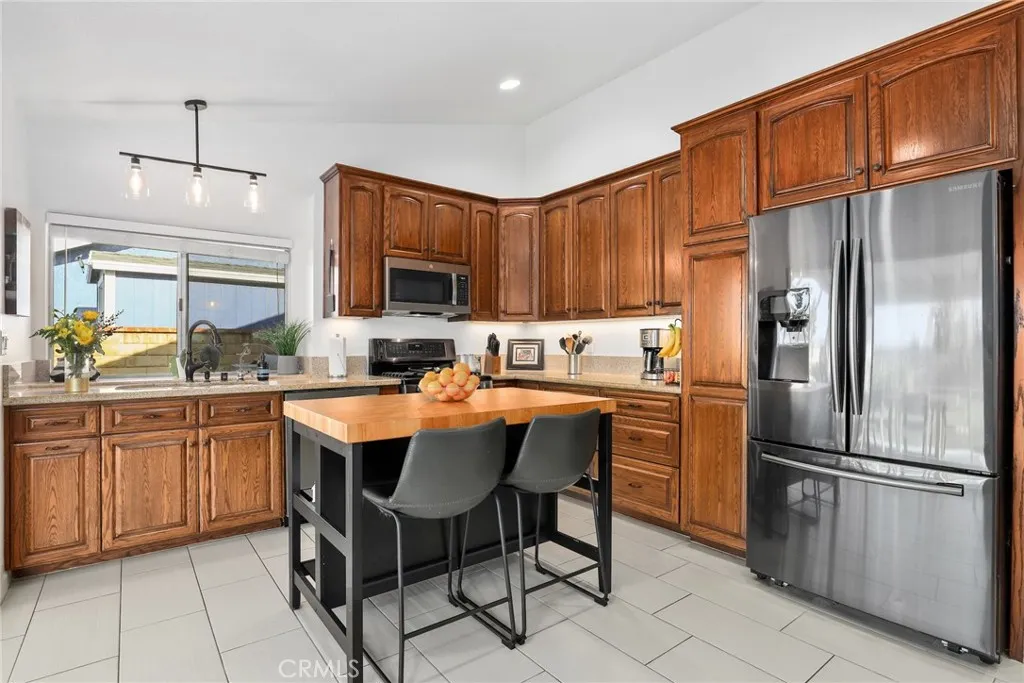 Additional image 33 of 27819 Sumner Ave, Saugus, CA 91350