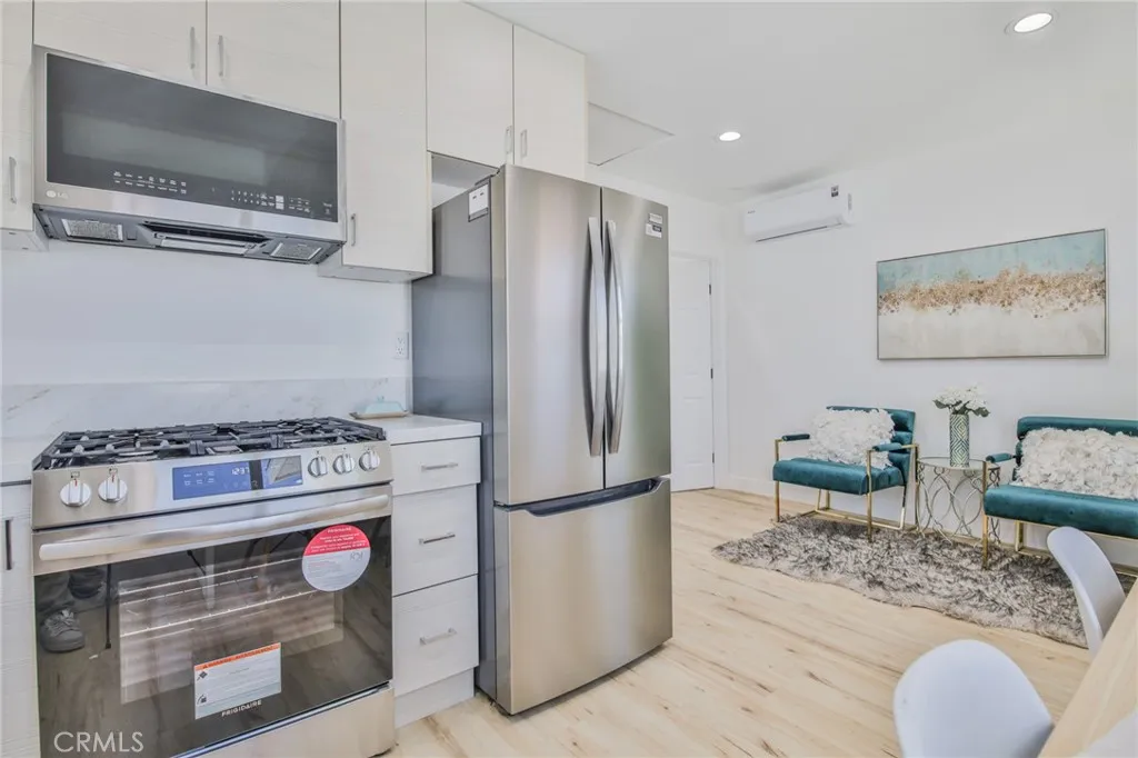 Additional image 95 of 204 Via Colusa, Redondo Beach, CA 90277