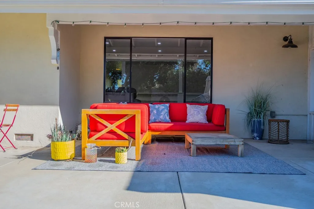 Additional image 135 of 6563 Bianca, Lake Balboa, CA 91406